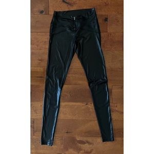 Bebe Liquid Leggings - Black — Size XS